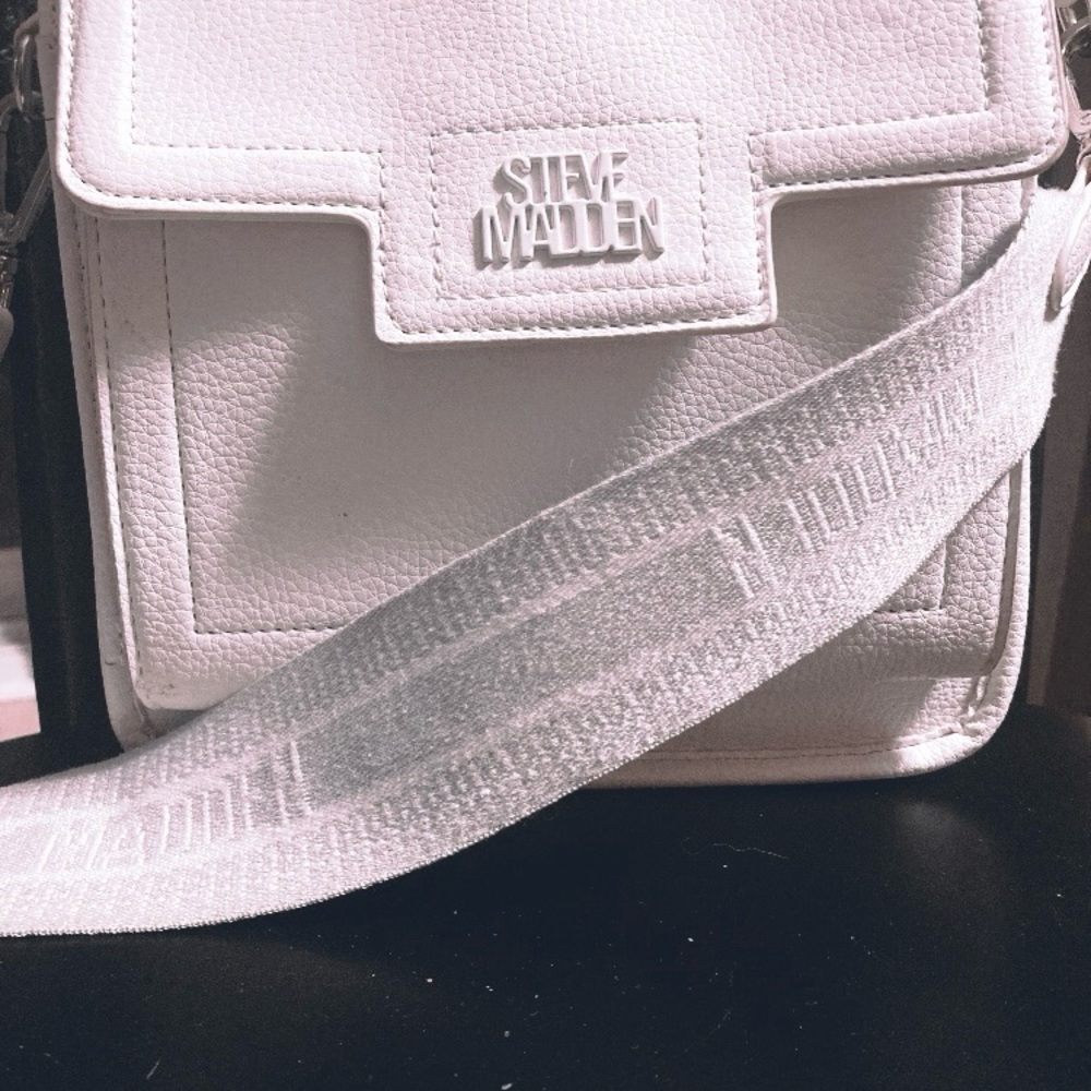 Pristine Cream Coloured Steve Madden Crossbody Bag